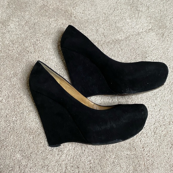 Gwen Stefani L.A.M.B. “Plum” Wedge Heels - 6.5 - Picture 9 of 16